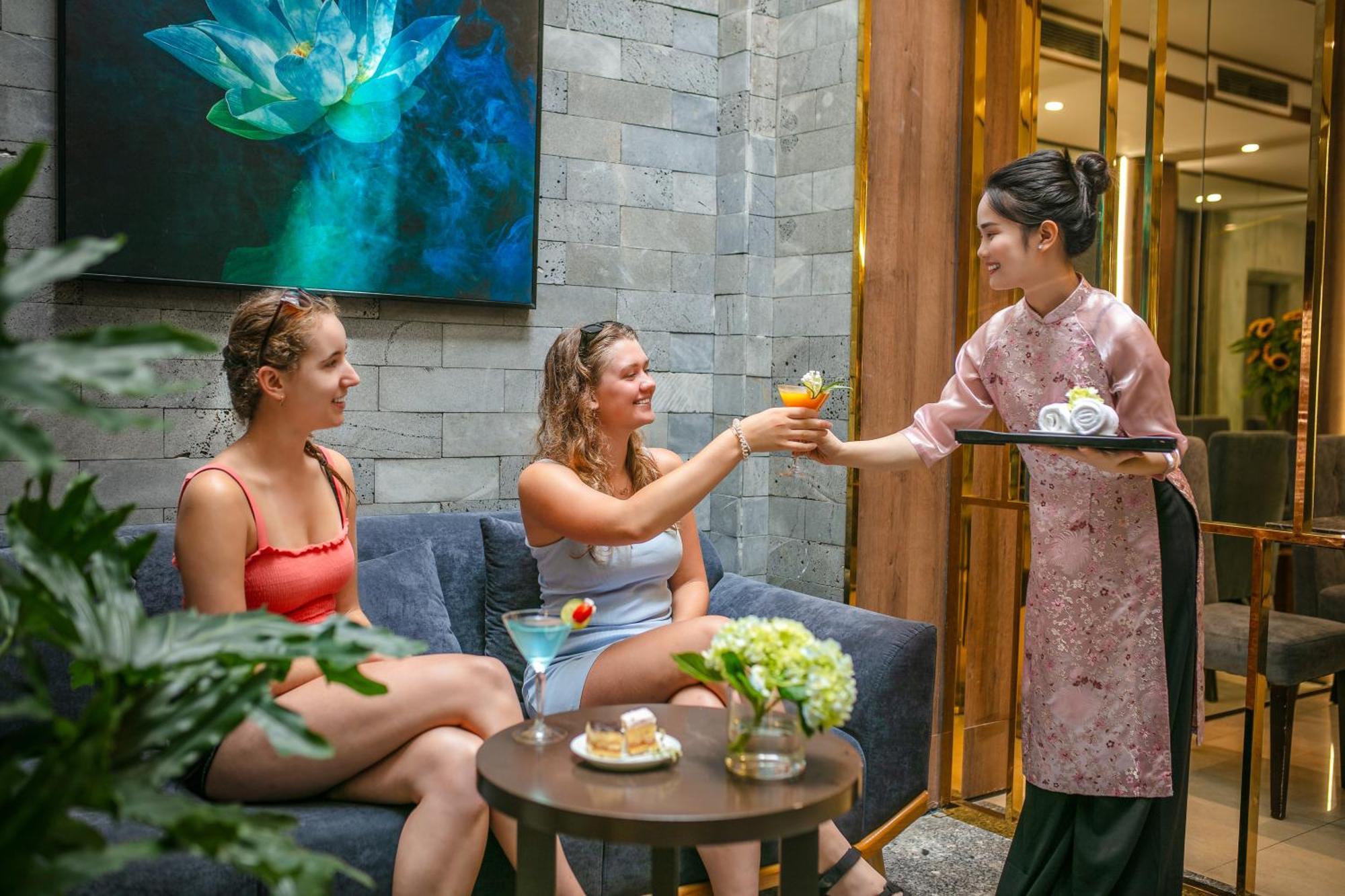 Hanoi La Palm Premier Hotel & Spa Exterior foto